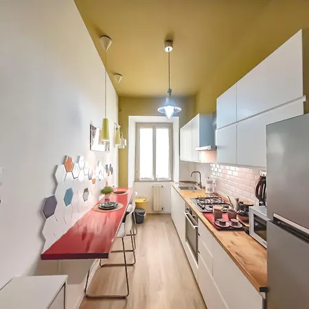 Modern Design - 15min Colosseo - Metro C Рим